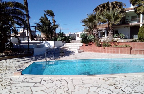 L'Ampolla Casa | Casa con piscina privada y barbacoa