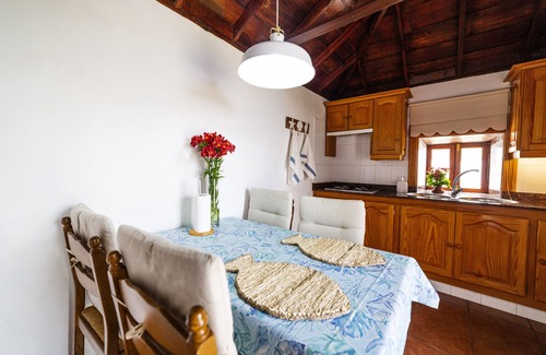 Tijarafe Casa | Casa con piscina privada, vistas al mar y WI-FI en Tijarafe, La Palma