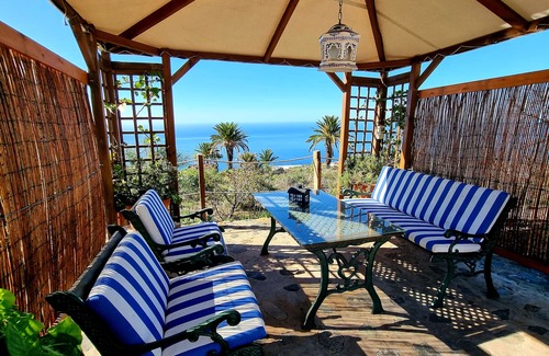 Tijarafe Casa | Casa con piscina privada, vistas al mar y WI-FI en Tijarafe, La Palma