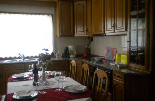 Santa Maria da Feira Casa | Casa con 4 dormitorios con terraza de la piscina barbacoa, a 25 km du Port