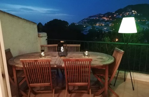 Almadraba-Canyelles Chalet De Esquí | Casa con vistas al mar y montaña en la Almadrava AV-36