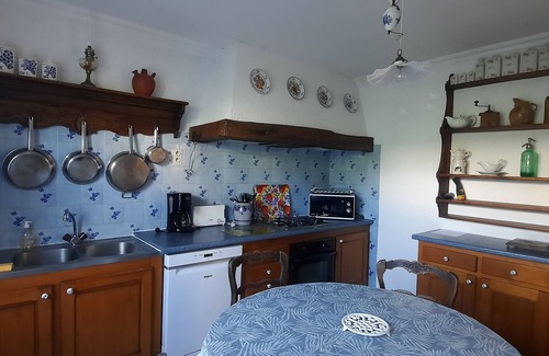 Clohars-Carnoet Casa | House with sea view, private beach access, 6/7 Pers.