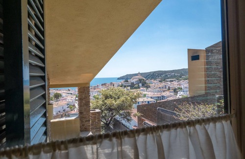 Cadaques Casa | Casa con vistas al mar desde todos los espacios de la casa.