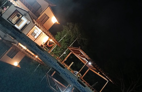 Puerto Triunfo Casa | Casa con Piscina cerca a la hacienda Nápoles