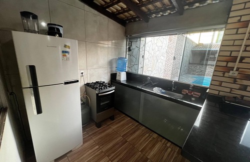 Centro Politico Administrativo Casa | House with swimming pool and barbecue.
