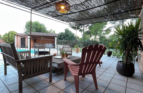 Velaux Casa | House with swimming pool and Clim for 6 people - near Aix en Pce and Marseille.