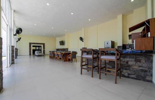 Tonala Casa | House with Terrace & Pool in Coyula Ideal Groups