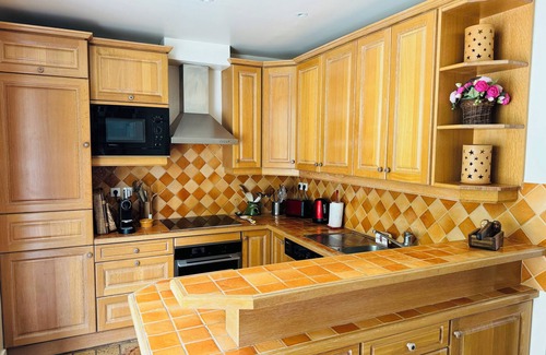 Apremont Casa | House with the Pool near the Polo Club of Chantilly!