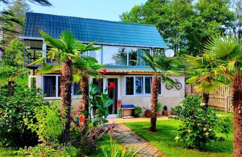 Ureki Casa | House & Yard Sesil Forest 90m to beach Kaprovani