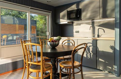 Holesovice Alquiler De Eote | Houseboat - best place in Prague