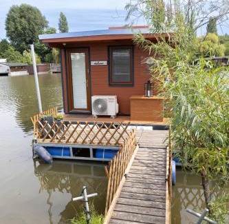 Smichov Alquiler De Eote | Houseboat Daisy