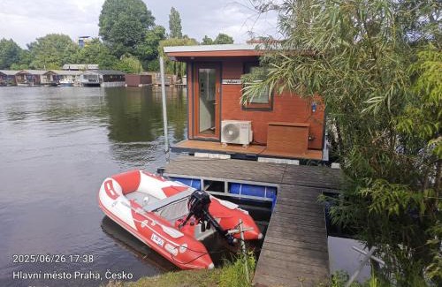 Smichov Alquiler De Eote | Houseboat Daisy