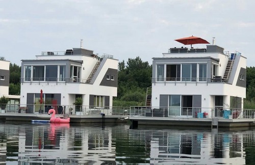 Bitterfeld Alquiler De Eote | Casa flotante "ELANDI" - relajación, diversión y lujo