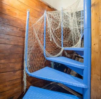 Puck Alquiler De Eote | Houseboat GDY-50, dom na wodzie z sauną i jacuzzi