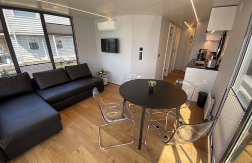 Lundby Alquiler De Eote | Houseboat KUNGSVIKEN with roof terrace in the center of Gothenburg