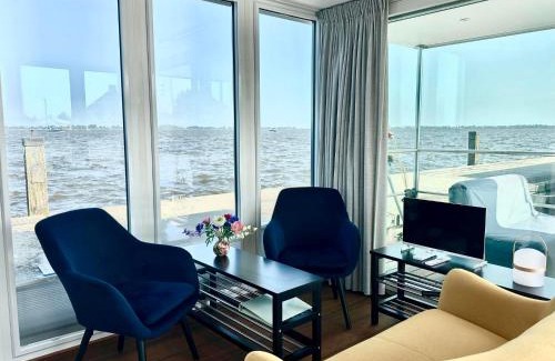 Offingawier Casa | Houseboat Robbedoes