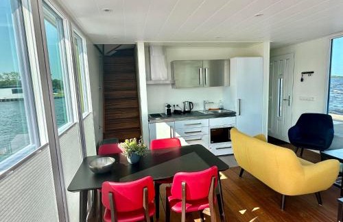 Offingawier Casa | Houseboat Robbedoes