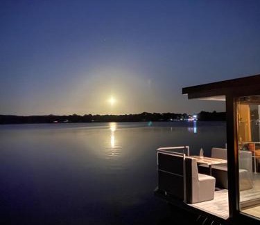 Middelaar Casa | Houseboats Mookerplas met dakterras