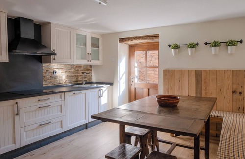 Samos Cabaña | Casa con barbacoa en el Camino de Santiago, en Samos. 6 plazas