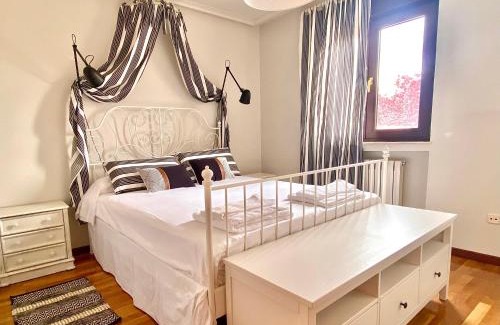 Carbajal de la Legua Casa | Housing León Casa con Jardín