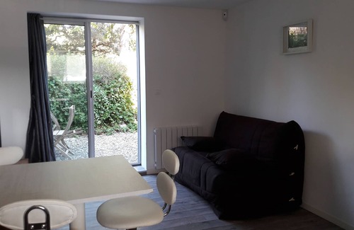 Carnoux-en-Provence Apartamento | Housing with garden near Cassis