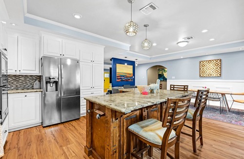 Northside Casa | Houston Dog Friendly Cottage & Gated and Cozy Home