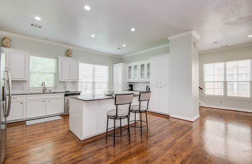 Houston Casa | Houston Galleria Luxury Home.
