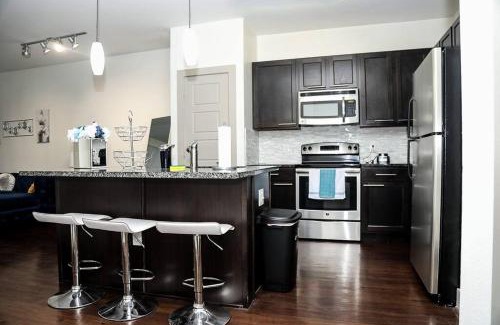 Washington Ave./ Memorial Park Apartamento | Houston Gem Walk to Dine & Shop