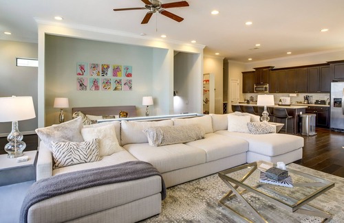 Washington Ave./ Memorial Park Casa | Houston Home w/ Rooftop Patio & Downtown Views!