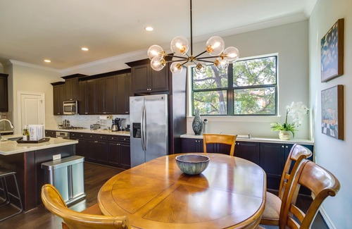 Washington Ave./ Memorial Park Casa | Houston Home w/ Rooftop Patio & Downtown Views!