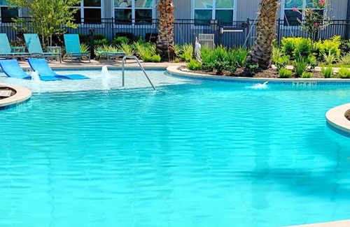 Barker Apartamento | Houston Luxury Condo w/ Free Parking & Wifi