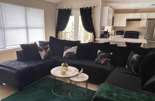 Missouri City Casa | Houston’s Emerald City