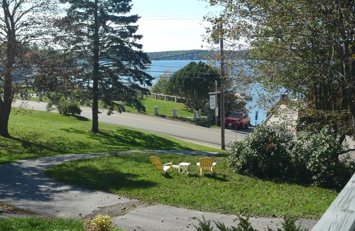 Boothbay Harbor Apartamento | Hove To - Downstairs - Close to Downtown Boothbay Harbor!