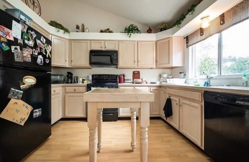 Northgate Casa | How can you pass on this? 1000 sq. foot basement