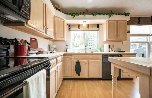 Northgate Casa | How can you pass on this? 1000 sq. foot basement
