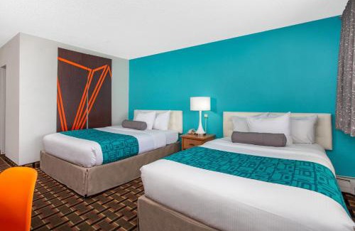 Central Colorado Springs Hotel | Howard Johnson by Wyndham Colorado Springs