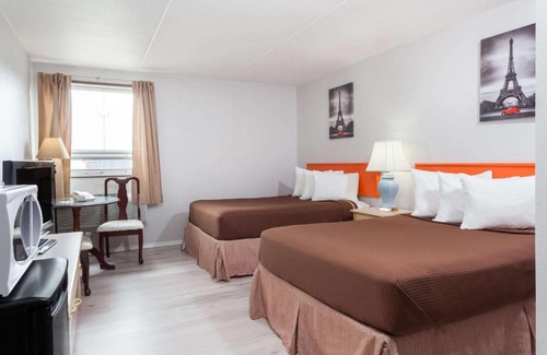 Melville Hotel | Howard Johnson by Wyndham Melville