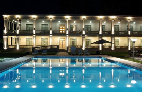 Alta Gracia Hotel | Howard Johnson Sierras Hotel y Casino Alta Gracia