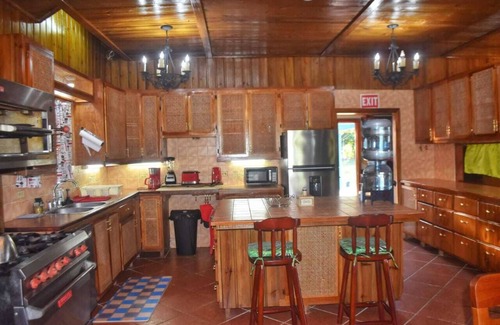 Bermudian Landing Cama Y Desayuno | Howler Landing Vacation Rental