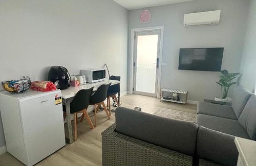 Howrah Apartamento | Howrah Getaway (Entire Place, Private Entrance, Breakfast included)