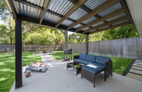 Willow Meadows/Willowbend Area Casa | Htown Home Near Nrg, Med Center Bbq Yard Games