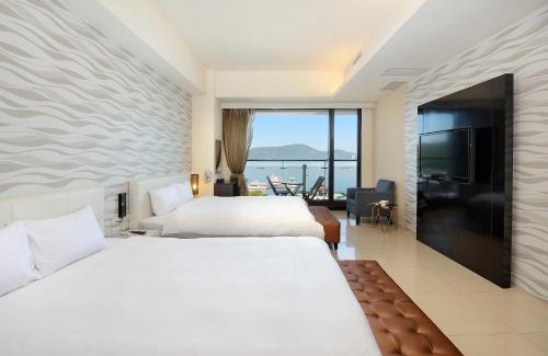 Yuchi Cama Y Desayuno | Hu Yue Lakeview Hotel