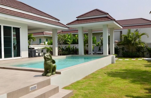 Hua Hin Villa | Villa nueva, moderna y lujosa en Hua Hin