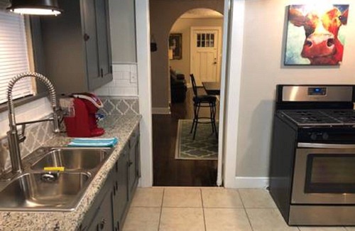 Amarillo Casa | Hubbell Duplex "Lado A" en la histórica Ruta 66