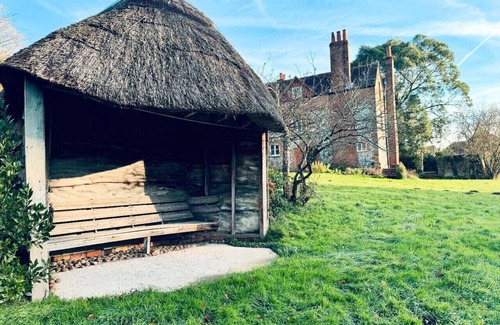 Goring Casa | Huckleberry farm - Pet friendly farmhouse