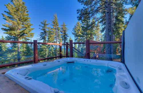 Ridgewood Casa | Huckleberry Haven by Tahoe Getaways - Luxury Lake View 4BR in North Lake with Private Hot Tub