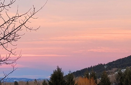 Bozeman Apartamento | Huckleberry Retreat. Private, Cozy, Quiet with Beautiful Views!