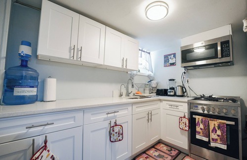 North Bergen Hotel | Hudson Hideaway - 3BD NYC Access