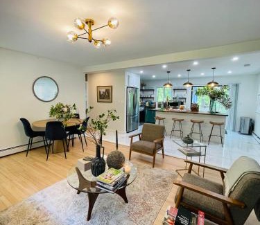 Monroe Casa | Hudson Valley Cottage Rental 3 bedrooms Monroe NY