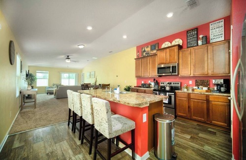 Arlington Casa | ~Hue-Kissed-Hue 4 Beds Meet-Cute by Mayo Clinic~